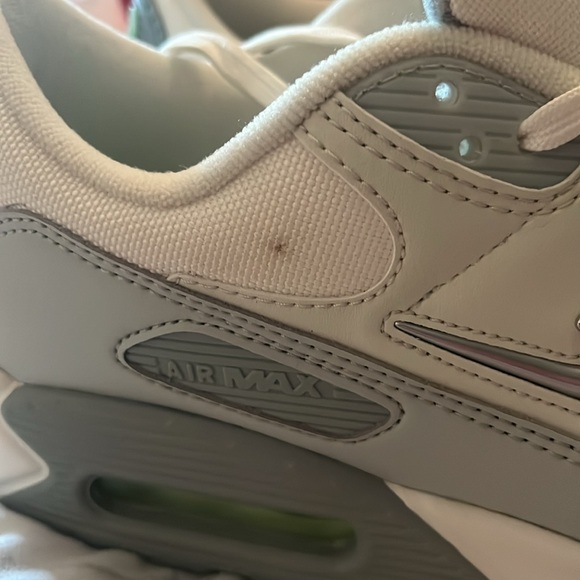 New Nike size 9 Woman’s Air Max - Picture 4 of 5
